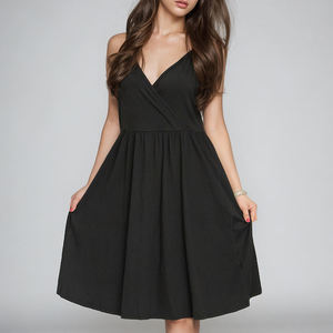 ชุดเดรสผ้าฝ้ายไม้ไผ่สีดำสำหรับผู้หญิงชุดเดรสผ้านิ่มน้ำหนักเบาสำหรับฤดูร้อนสายเดี่ยวคอวีแขนกุด - Product Image 1