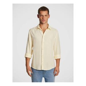 Camisa de Hombre de Manga Larga Contemporánea, Diseñada para un Estilo Versátil en la Oficina, Casual y para el Fin de Semana - Product Image 1