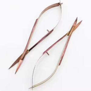 Ciseaux à ressort de haute précision avec conception d'ouverture automatique pour des tâches de toilettage et de coupe sans effort - Product Image 2