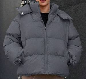 Chaqueta Acolchada Gruesa Bordada Transpirable de Invierno Estilo Casual Diseño Burbuja Impermeable con Cremallera de Lona para Mujer - Product Image 1