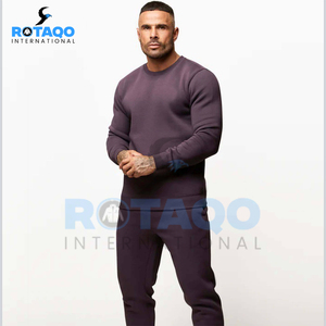 Survêtements de jogging en polaire technique pour hommes, survêtement personnalisé en polaire chaud pour l'hiver, coupe ajustée - Product Image 1