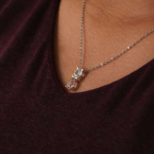 Colgante Personalizado con Forma de Gato con Diamante Cultivado en Laboratorio Redondo y Rosa, Hecho en Oro Sólido de 14 Quilates, para Todas las Ocasiones, para Mujer - Product Image 5