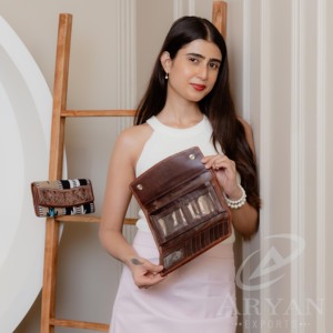 ผ้าห่มอานม้าสีดำแบบพับสามทบกระเป๋าสตางค์แบบตะวันตกหนังแท้แบบสแนปปิดสองชั้นกระเป๋าคลัทช์ผู้หญิงหนังลายดอกไม้ - Product Image 6