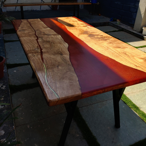 Table de salle à manger moderne personnalisée en résine époxy solide, finition mate rouge orangé nacré, pour usage domestique, hôtelier ou en villa - Product Image 2