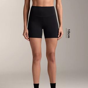 Shorts de Yoga para Mujer de Cintura Alta con Estampado Personalizado - Diseño Simple, Cintura Elástica, Tejido Transpirable y de Secado Rápido, Servicio OEM Ecológico - Product Image 1