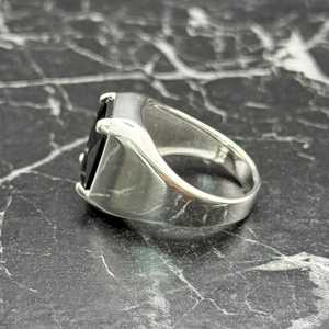 Anillo de Sello Minimalista para Hombre de Plata de Ley 925 con Ónix Negro, Anillo de Agata Negra Cuadrada con Metal de 14k, Regalo para Él - Product Image 4