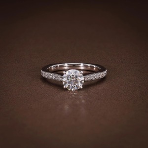 Anillo de Compromiso con Diamante Redondo, Diamantes Cultivados en Laboratorio Certificados F VVS1 VVS2, Anillo Solitario con Corte Redondo, Anillo de Promesa - Product Image 6