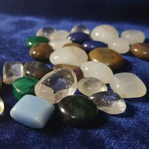 พลอยธรรมชาติคุณภาพสูง รูปทรงแบน ครึ่งวงรี ครึ่งธรรมชาติ อาเกต แจสเปอร์ หยก คริสตัล ลาพิส ลด 20% พร้อมของแถม - Product Image 1