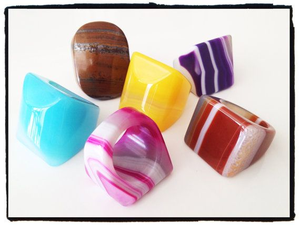 Bague en résine pour femme, bagues de doigt tendance, bague en résine géométrique colorée, taille personnalisable - Product Image 4