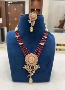 Collar largo de esmalte de oro antiguo de alta calidad con colgante de flor Kundan AD alonwith bead y Kundan lines in mid mala Chain - Product Image 3