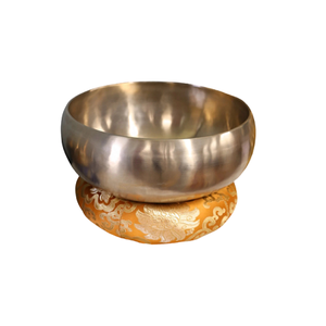 Bol chantant de forme ronde de dernière conception Bol chantant de méditation martelé en laiton de qualité exclusive avec percuteur en bois - Product Image 2