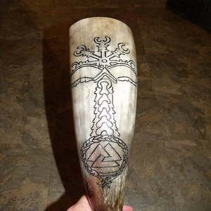 Direct Factory Sale Customized Engraved Viking Style <b>Large</b> Drinking Horn Stand <b>Cup</b> Polished Nautical Design Natural Crafts - Product Image 3