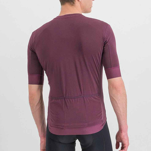 2024 Jersey de ciclismo ligero hecho a medida para hombres Sublimación de alta calidad Ciclismo suave con diseños personalizados del fabricante - Product Image 3