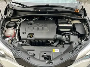 Toyota CHR XLE 2020 d'occasion, super propre - Product Image 5