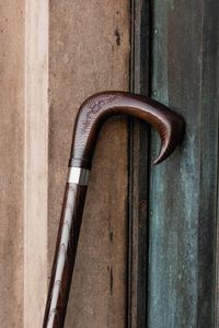 Bastón de senderismo de madera barnizada de 122cm personalizado de fábrica bastón ajustable senderismo Popular para acampar al aire libre 15 años de experiencia - Product Image 4