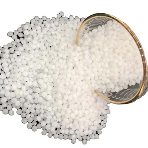 Granulés de polyéthylène recyclé pour une fabrication de plastique durable et économique - Product Image 4