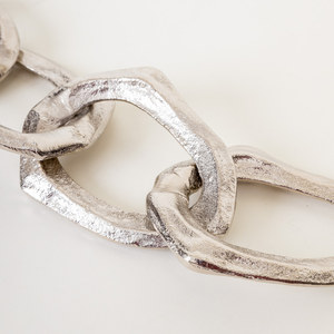 Chaîne en aluminium créative faite à la main pour la décoration de la maison et de la table pour les occasions d'anniversaire Motif horizontal - Product Image 1