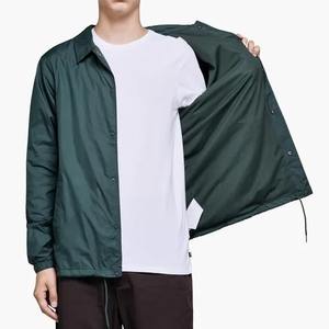 Diseño de marca personalizado de invierno Cálido impermeable entrenadores chaqueta para hombres mujeres al aire libre chaqueta cortavientos de talla grande chaqueta unisex - Product Image 3