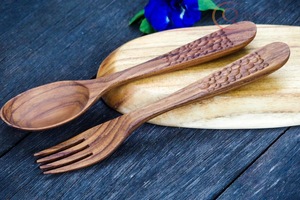 Juego de Cubiertos de Madera Ecológicos Hechos de Madera Natural, Cuchara, Tenedor y Cuchillo Reutilizables para una Cocina Moderna y un Comedor Sostenible - Product Image 3
