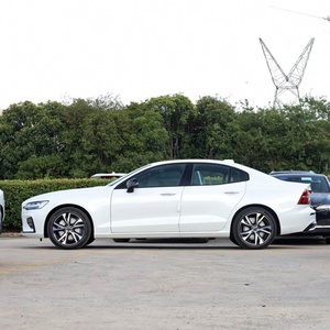 Nouvelle Arrivée 2026 Volvo S60 B4 Berline de Luxe Hybride Légère 2.0T 197ch Euro VI Conduite à Gauche Automatique 5 Places Essence à Vendre - Product Image 3