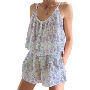 Conjunto de Pijama de Shorts Coordinados Estampados, Nueva Colección Primavera/Verano 2026, Floral, Ajustado, con Tirantes, Sin Mangas - Product Image 1