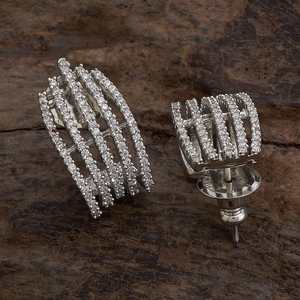 Pendientes Geométricos con Perlas y Diamantes, Modernos y Clásicos, Ideales para Fiestas, Chapados en Oro, de Cobre con Circonita, Forma de Luna - Product Image 4