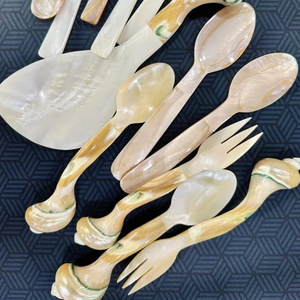 Cuchara hecha a mano de nácar de Vietnam, cuchara de servicio de concha natural para Cocina Casera elegante y comedor de lujo - Product Image 1