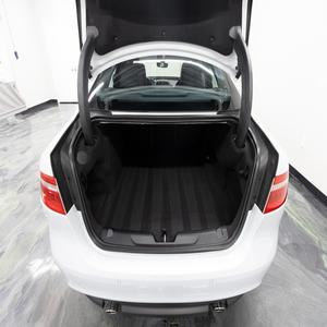 Jaguar XE 2021, el Más Vendido, Paquete Tecnológico, Garantía de 25.000 Millas, Sedán Premium 4D, Motor 2.0L I4 de 16 Válvulas Turboalimentado, Transmisión Automática de 8 Velocidades, Tracción Trasera - Product Image 3