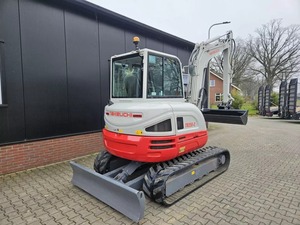 Miniexcavadora Takeuchi TB250-2 de 5 toneladas, usada y nueva, de alto rendimiento, a precio económico. - Product Image 5