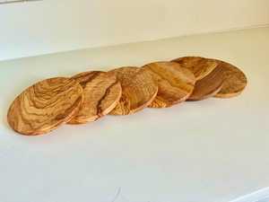 Posavasos de madera y resina epoxi ecológicos clásicos hechos a mano con acabado de piedra para exportar casas decoración mayoristas compradores a granel - Product Image 2