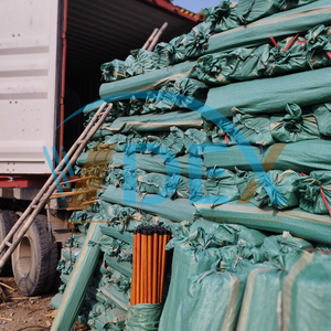 ไม้กวาดไม้ยูคาลิปตัสคุณภาพสูงจากเวียดนามด้ามจับยาว120ซม. ทนทานกันแมลงพร้อมหัวไม้กวาดทำจากพีวีซี - Product Image 4