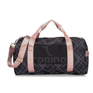 Bolsa de gimnasio de uso al aire libre de gran capacidad personalizada de alta calidad bolsa de gimnasio impermeable hecha en Pakistán - Product Image 1
