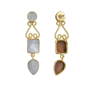 Pendientes de Perlas de Agua Dulce con Núcleo de Latón Chapado en Oro de 18K, Diseño Clásico con Borlas, Joyería Laxmi, Excelente Calidad - Product Image 4