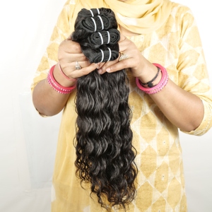 Extensions de cheveux humains naturels indiens Remy vierges, alignés sur les cuticules, ondulés, double trame, non traités, pour femmes, vente en gros - Product Image 1