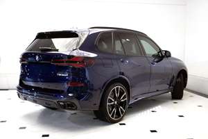 BMW X5 M60i 2025 Propre et Fraîche, Moteur V8 combiné à un système mild-hybrid 48V - Product Image 4