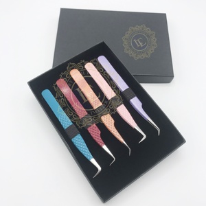 แหนบต่อขนตาคุณภาพสูง ทำจากสแตนเลสสีเงิน ปลายแหลม ลายเพชร ทนทาน ใช้ได้กับหลายชนิดของผง - Product Image 5