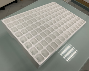 Pots à semis haute performance MOLDICA - Plastique blanc avec trous de drainage intégrés 15,12 L, plateau inclus, fabriqué en Italie pour serre - Product Image 3