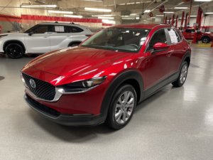 Limpio de segunda mano 2022 Mazd-a, paquete AWD 2.5L V4 S Select de 2. 0 - Product Image 3