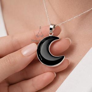 Collar de Luna Creciente de Ónix Negro, Plata de Ley 925, Colgante Celestial, Joyería Hecha a Mano, Regalo - Product Image 2