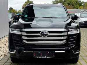 SUV Usado 2023-2024, 6.1-8L V8, Transmisión Automática, 150-200 CV, Techo Panorámico, Asientos de Cuero, Emisión Euro IV, Cámara Trasera de 360° - Product Image 2