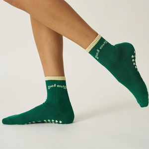 Chaussettes de Pilates personnalisées en coton tricoté avec logo brodé, antidérapantes, pour yoga, Pilates, barre, vente en gros d'usine au Vietnam - Product Image 4