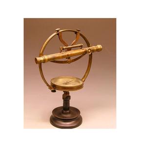 Telescopio de metal decorativo con estilo marítimo clásico, perfecto para exhibir en un estante, escritorio o mesa - Product Image 4