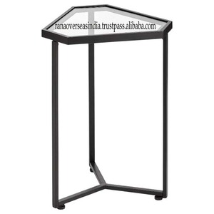 Mesa de Centro Moderna con Diseño Triangular, Tapa de Vidrio y Estructura Metálica, la Más Vendida, para el Hogar, de Rana Overseas Inc - Product Image 2