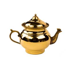 Bouilloire à thé en laiton vintage pour la décoration de la cuisine avec une construction solide et une brillance riche - Product Image 2