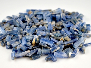 Cristal brut de kyanite naturelle bleue, pierre brute, cristal brut, Dhorgems Rajasthan, pour la fabrication de bijoux - Product Image 3