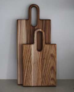 เขียงไม้วอลนัทหรูหราพร้อมดีไซน์ที่เป็นเอกลักษณ์ถาดไม้พรีเมี่ยมสำหรับตัดเสิร์ฟและบล็อกไม้ทำด้วยมือ - Product Image 5