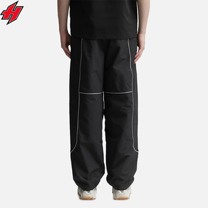 Pantalon en nylon Pantalon coupe-vent brodé à jambes larges Pantalon de survêtement en nylon décontracté pour homme en polyester pour homme - Product Image 2