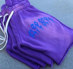 กางเกงขาสั้นสไตล์วินเทจสำหรับผู้ชาย ทรงสตรีทแวร์ ลุคจ็อกกิ้ง ผ้าฟอกสีซีดแบบซันเฟด ผ้าหนา ฟอกสีแบบแอซิดวอช ผลิตในปากีสถาน ขนาดปรับแต่งได้ - Product Image 3