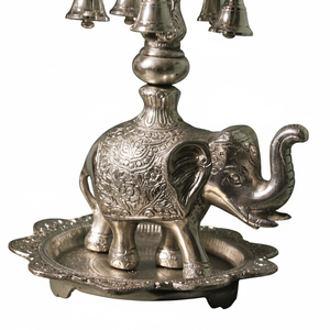 Soporte de metal con acabado antiguo para Diya, con campanas colgantes y diseño de pavo real, para lámpara de aceite tradicional, ideal para decoración del hogar y Puja - Product Image 3