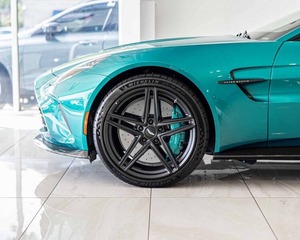 Aston Martin Vantage 2025 de Construcción Estándar - Product Image 2